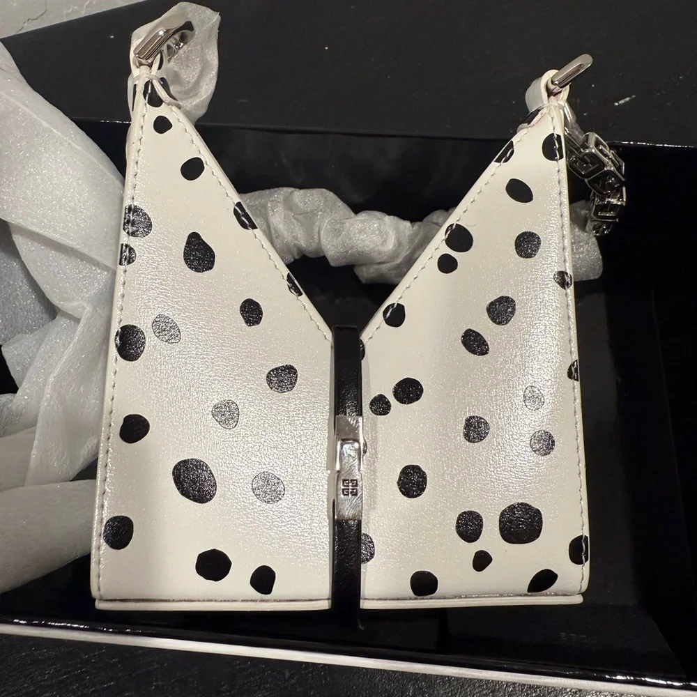 Givenchy cut out micro bag X Disney - Picture 2 of 8